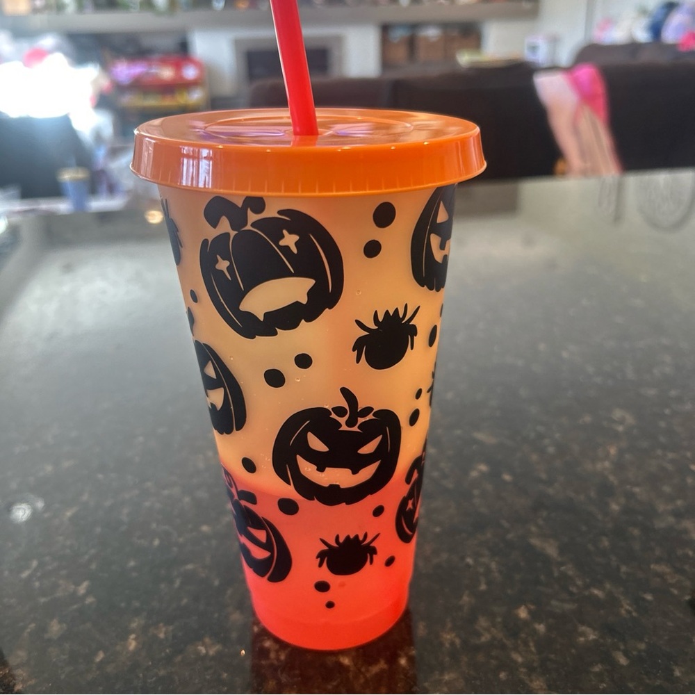 Halloween Pumpkin Themed Color Changing Cup